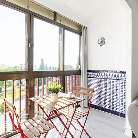 Apartamento Amplio Con 4 Habitaciones Y 2 Banos - Great Apartment With 4 Rooms - 2 Baths Sevilla Exteriér fotografie