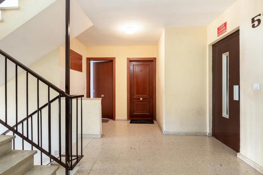 Apartamento Amplio Con 4 Habitaciones Y 2 Banos - Great Apartment With 4 Rooms - 2 Baths Sevilla Exteriér fotografie