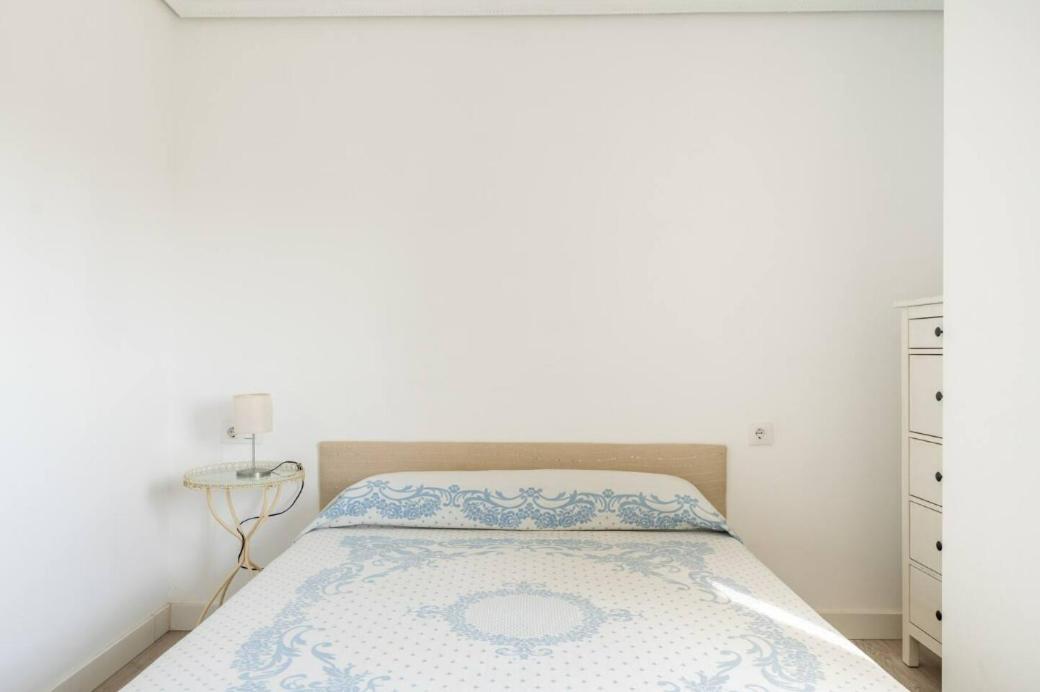 Apartamento Amplio Con 4 Habitaciones Y 2 Banos - Great Apartment With 4 Rooms - 2 Baths Sevilla Exteriér fotografie